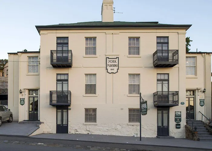 4 star hotel: Apartments At York Mansions